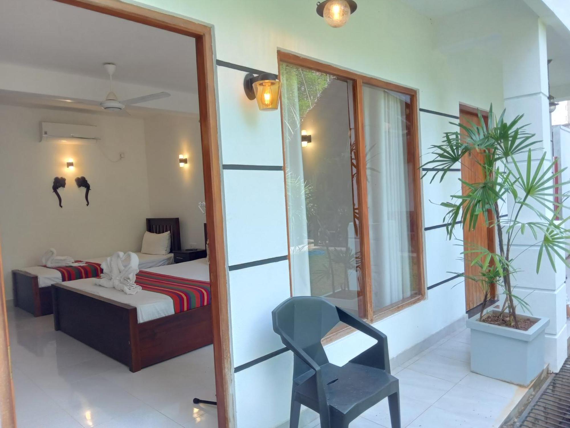 White Rose Safari Home Stay Удавалаве Экстерьер фото